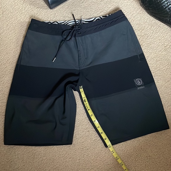 Volcom Stoneys Men’s Swim Trunks. - Picture 11 of 14